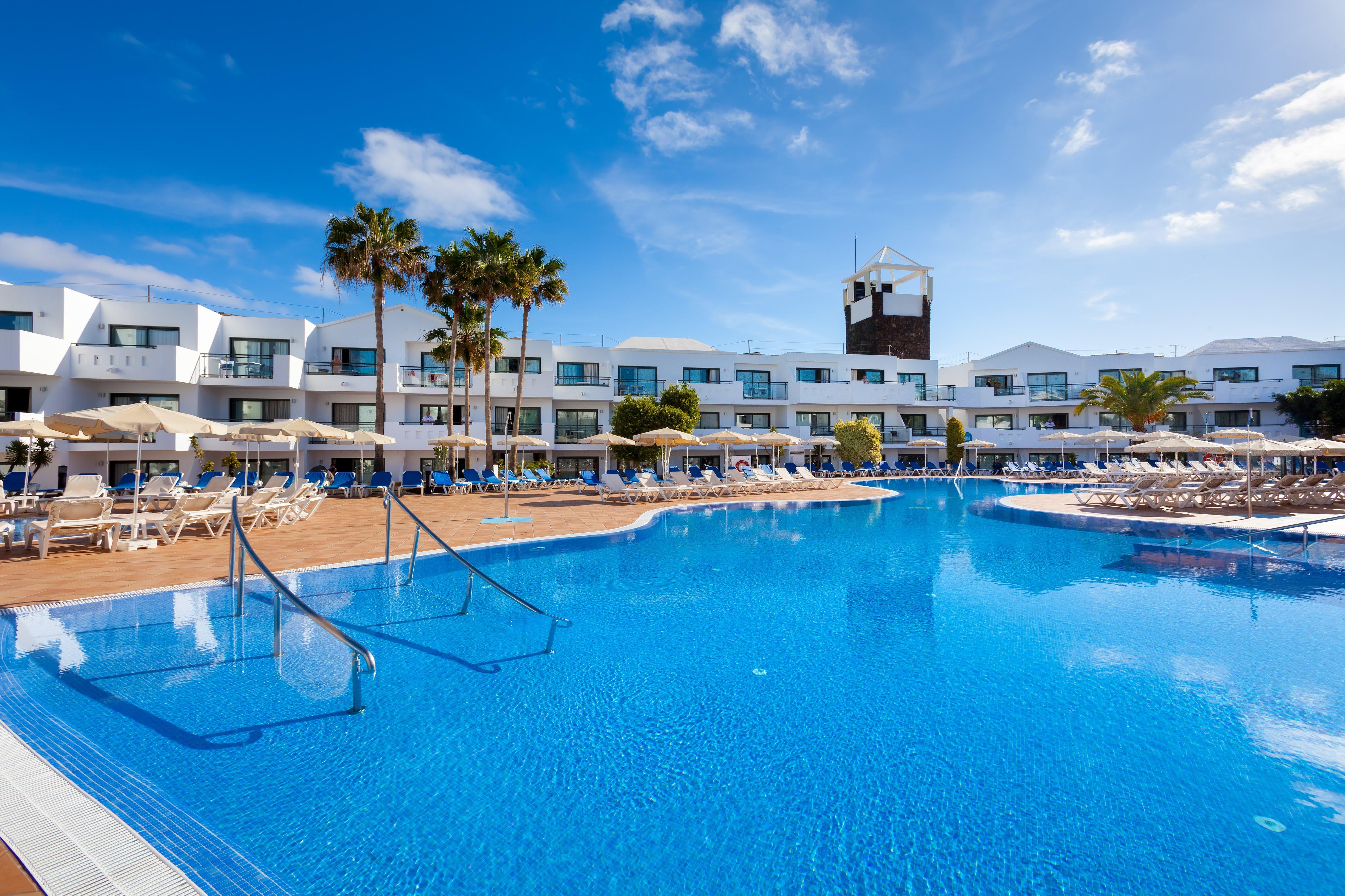 Thb Lanzarote Beach Hotel Costa Teguise Exterior photo